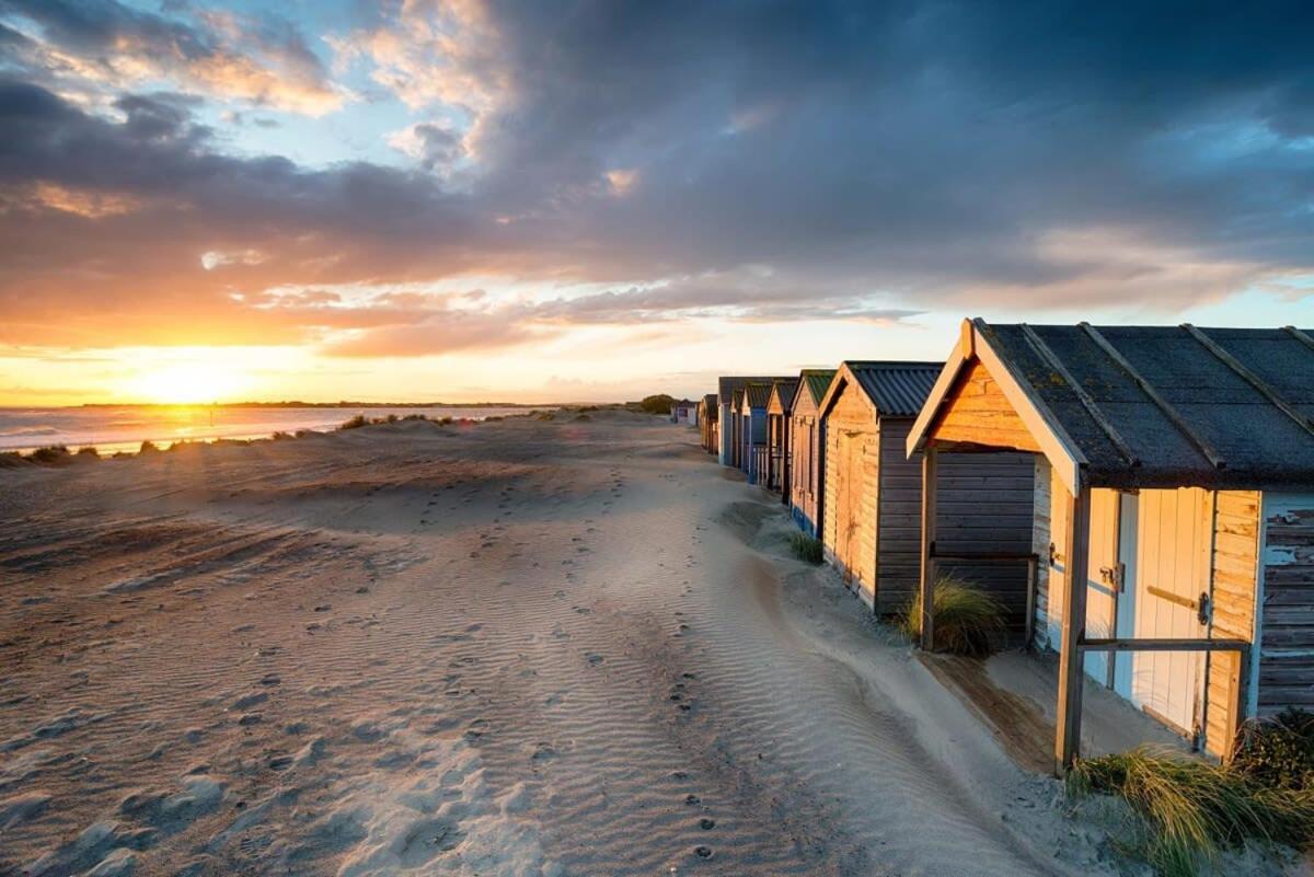 Seaside Detached 4Bd Home Nr Shops Parking Garden West Wittering Exterior foto